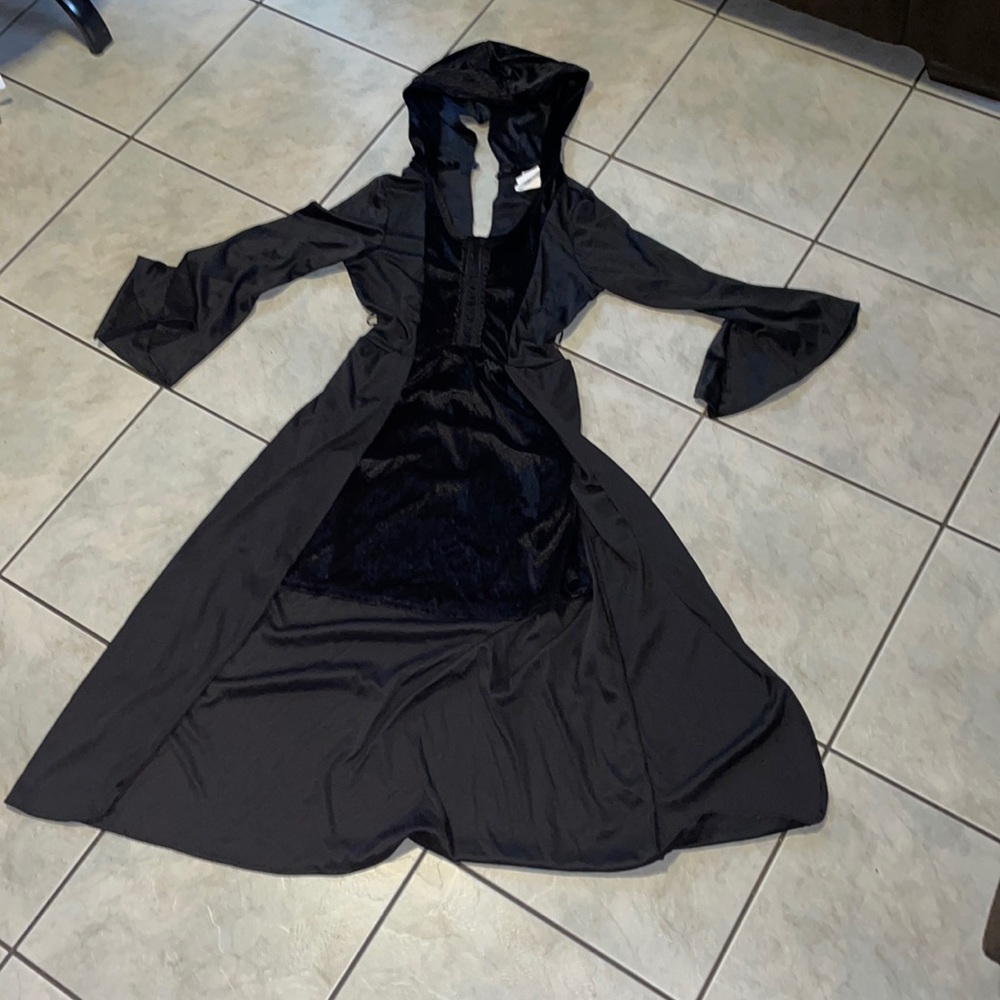 Girls costume madussa size large